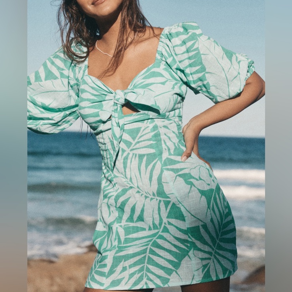 🌊🌴Billabong🌴🌊 Mystic Beach Minidress Size Large